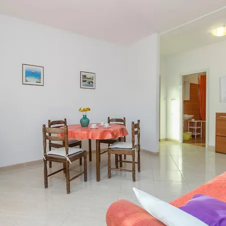Ivan Apartment *