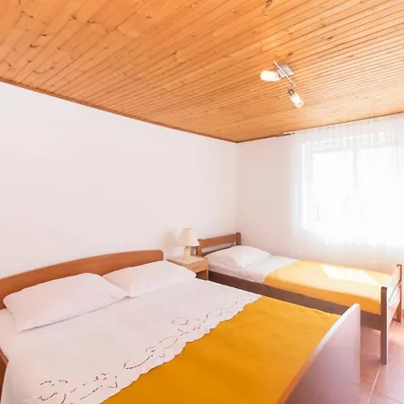 Apartment Ivan